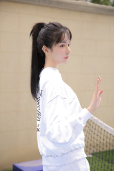 办公室的超短裙女教师美女